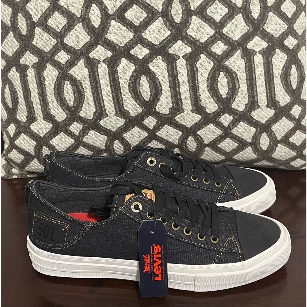 Levi’s mens size 9 casual black denim sneaker
